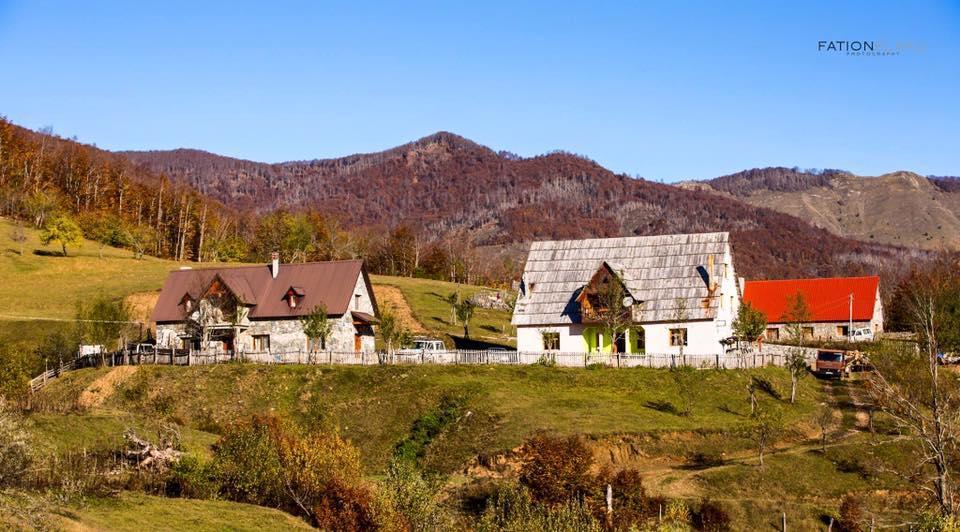 Guesthouse Alpini Lepushe Ngoại thất bức ảnh